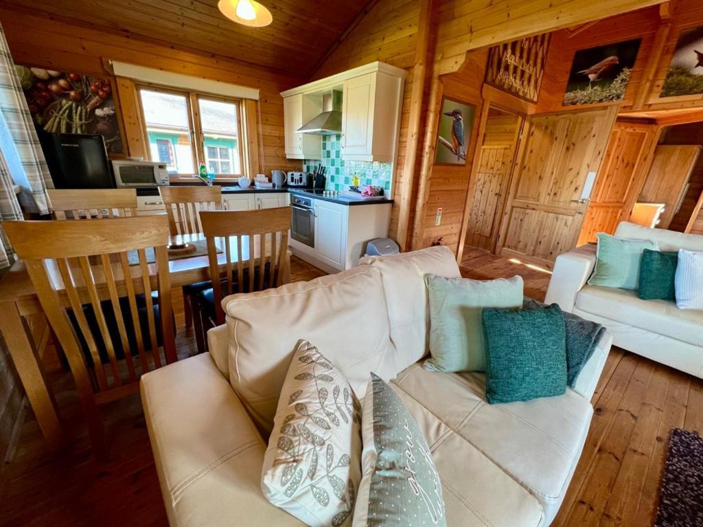 Reeds Lodge, Lake Pochard 사우스 체르니 외부 사진